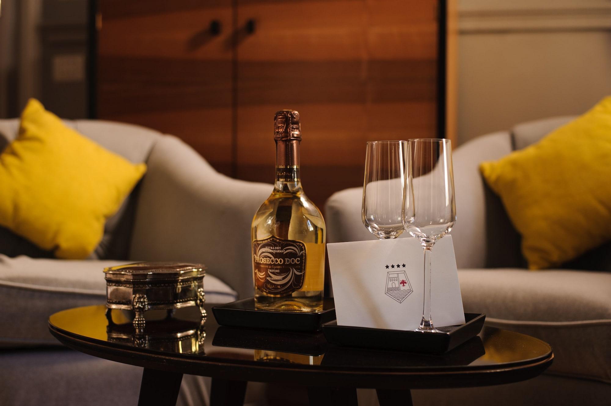 Lungarno Vespucci 50 Hotel Florenz