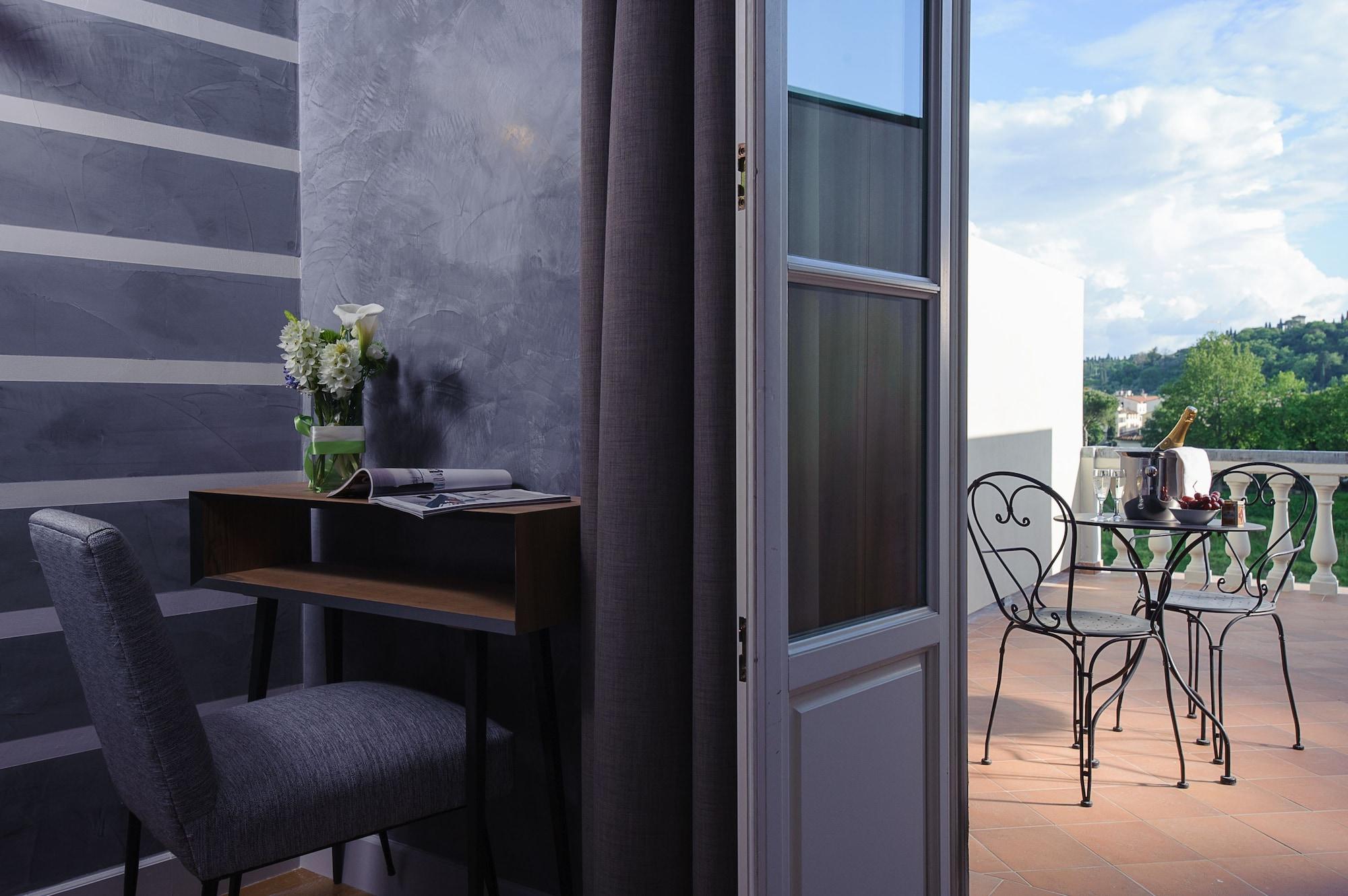Lungarno Vespucci 50 Hotel Florenz